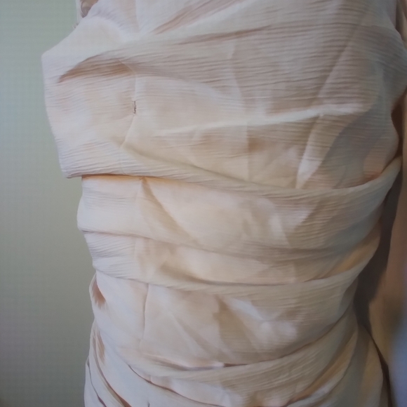 Beautiful ASTR THE LABEL Square Neck Puff Sleeve Blouse in Blush XLarge NWOT - Picture 5 of 13